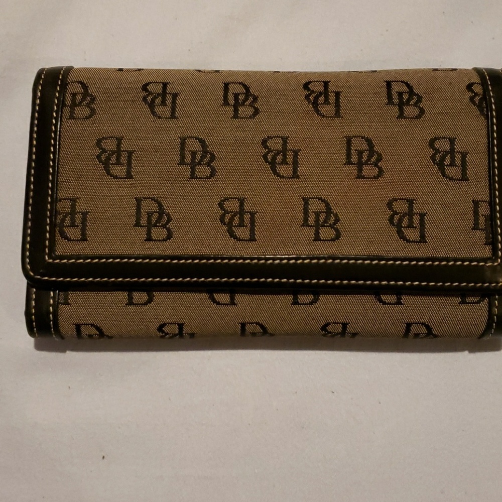 Dooney and Bourke  wallet